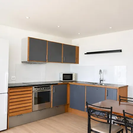 شقة E76 Newly Renovated 3-room